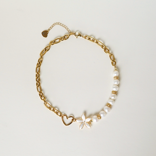 Collier Clara asymétrique blanc fait main perles d'eau douce rondes blanches les Pepettes Bijoux