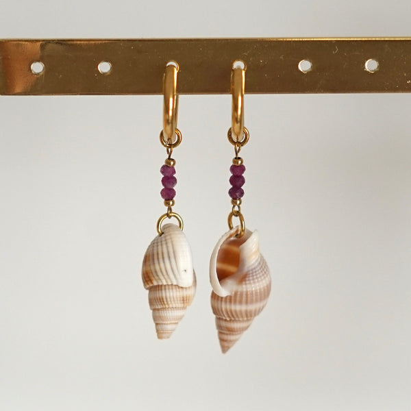Boucles coquille rose
