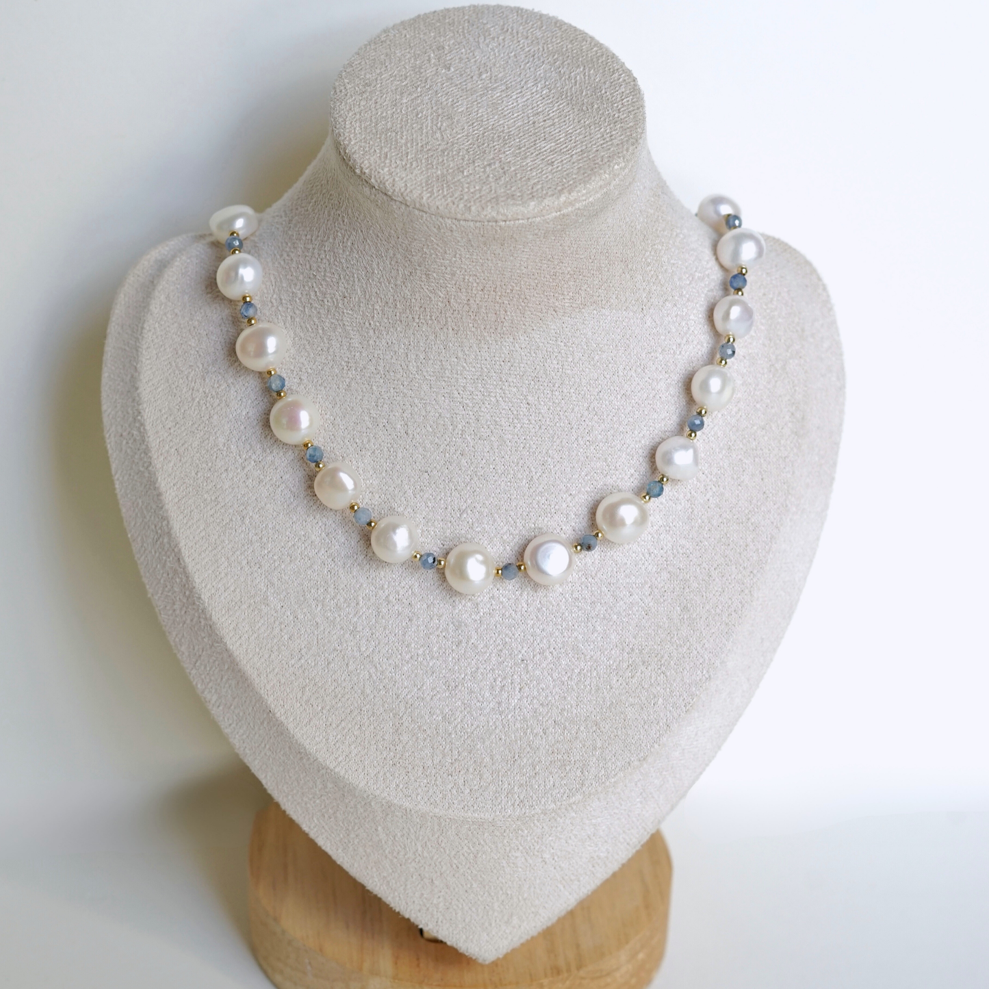 Collier Perlea bleu fait main perles d'eau douce ronde et pierres naturelles Les Pepettes Bijoux 2