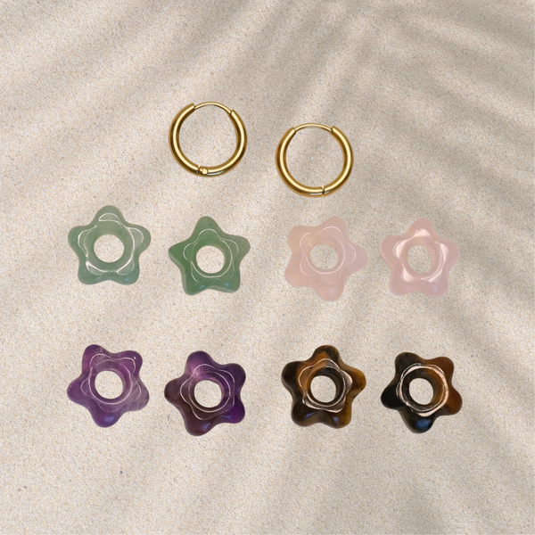 Boucles d'oreilles créoles faites main avec fleurs interchangeables en pierres naturelles  – bijou artisanal original