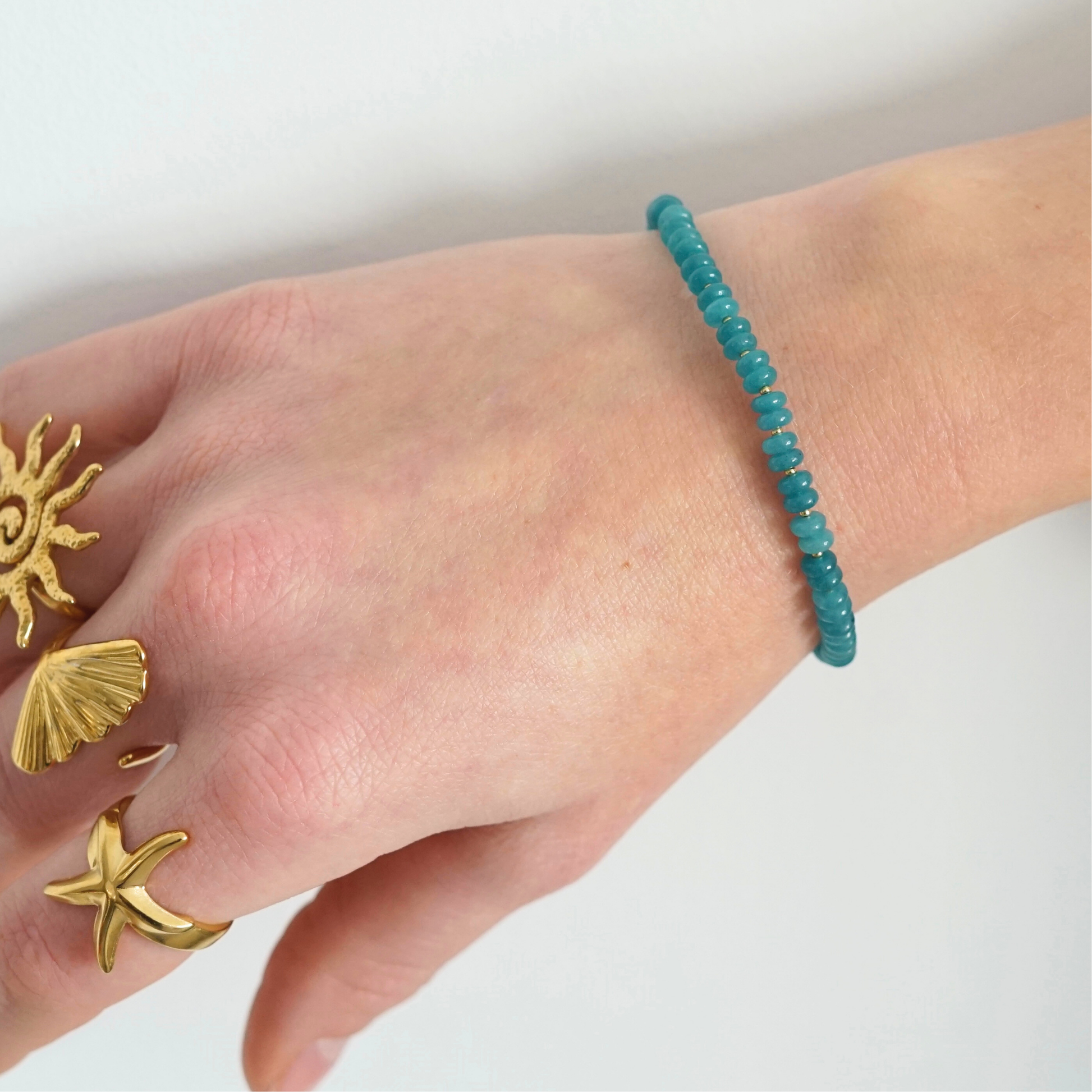 Bracelet fait main doré avec pierres naturelles – cadeau original