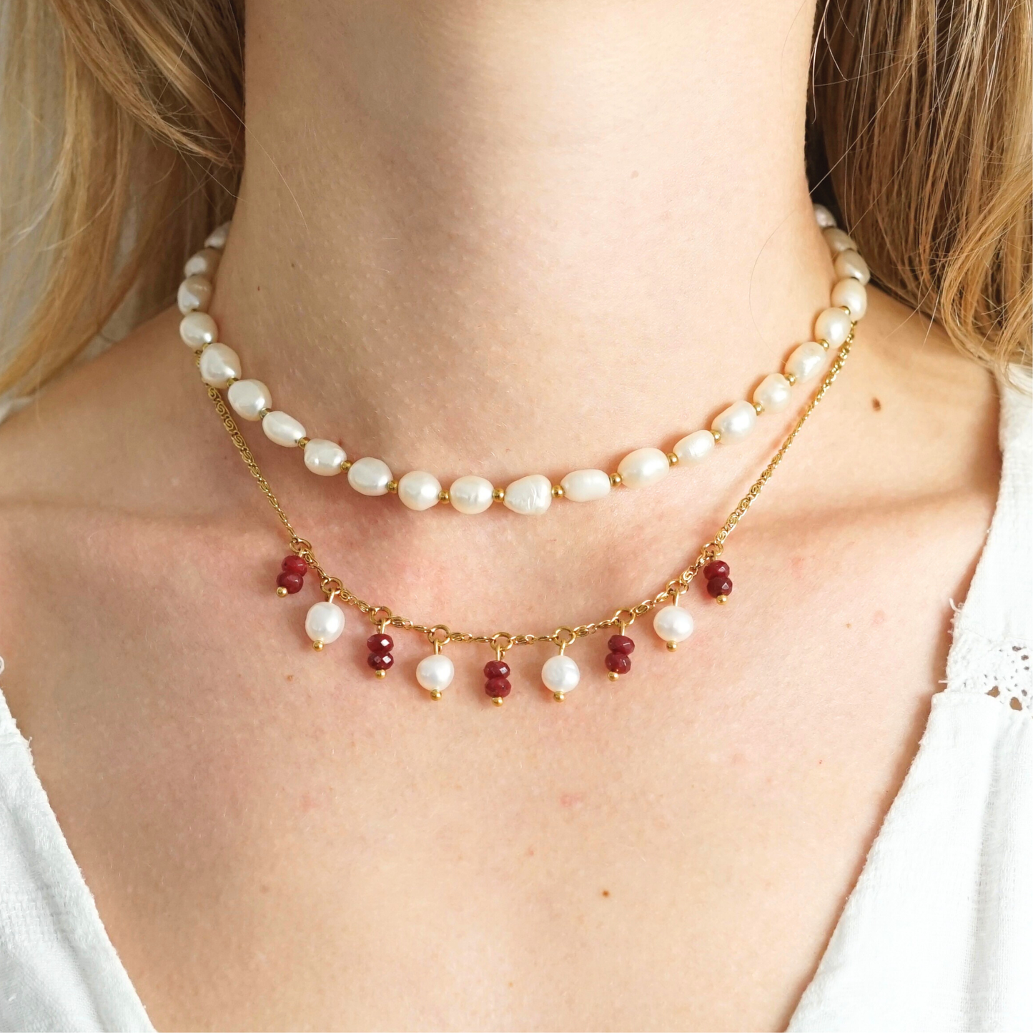 Collier fait main en acier inoxydable avec pendentifs en pierres naturelles et perles d'eau douce – bijou unique