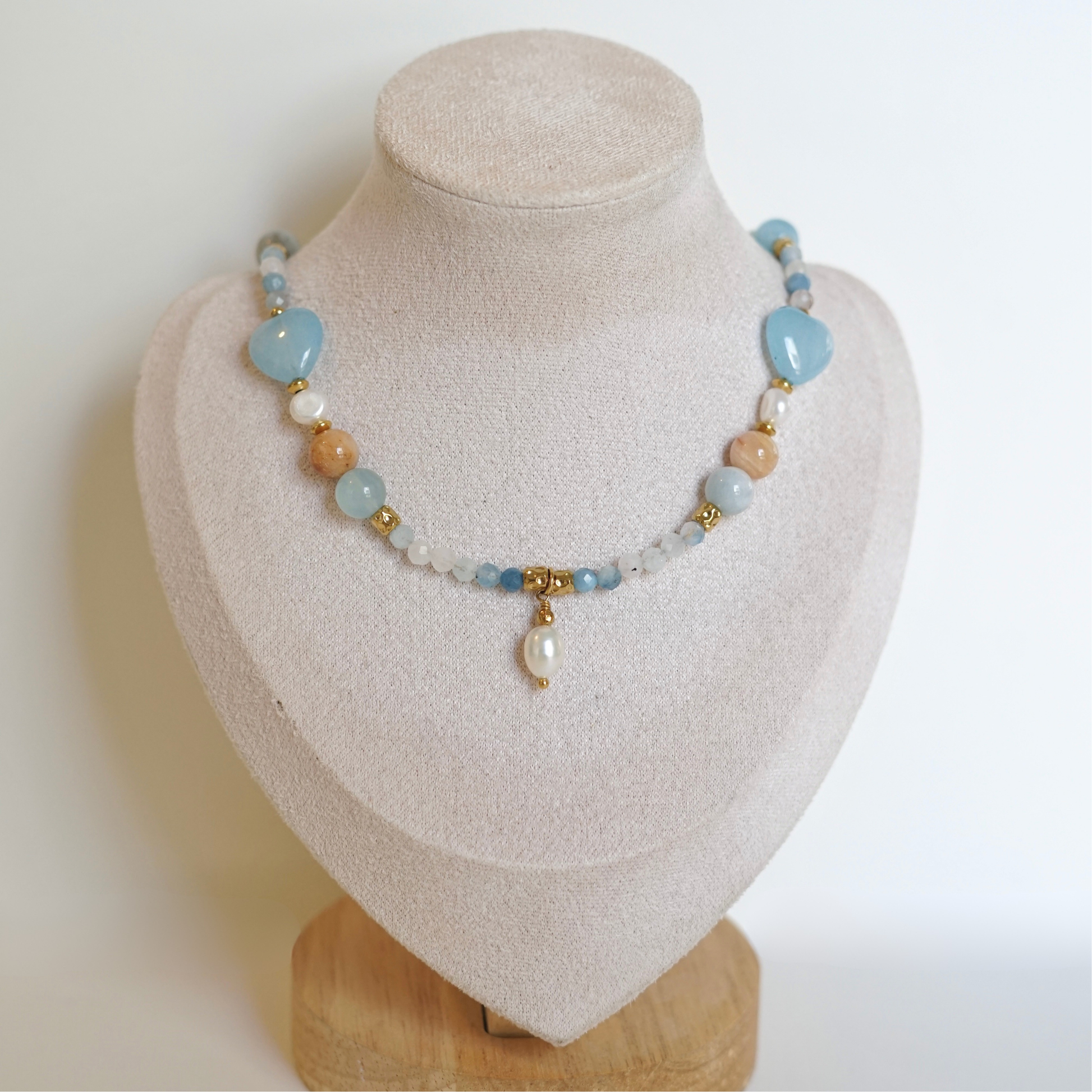 Collier fait main en acier inoxydable avec pierres naturelles et perles d'eau douce – pendentif perle d'eau douce, bijou unique