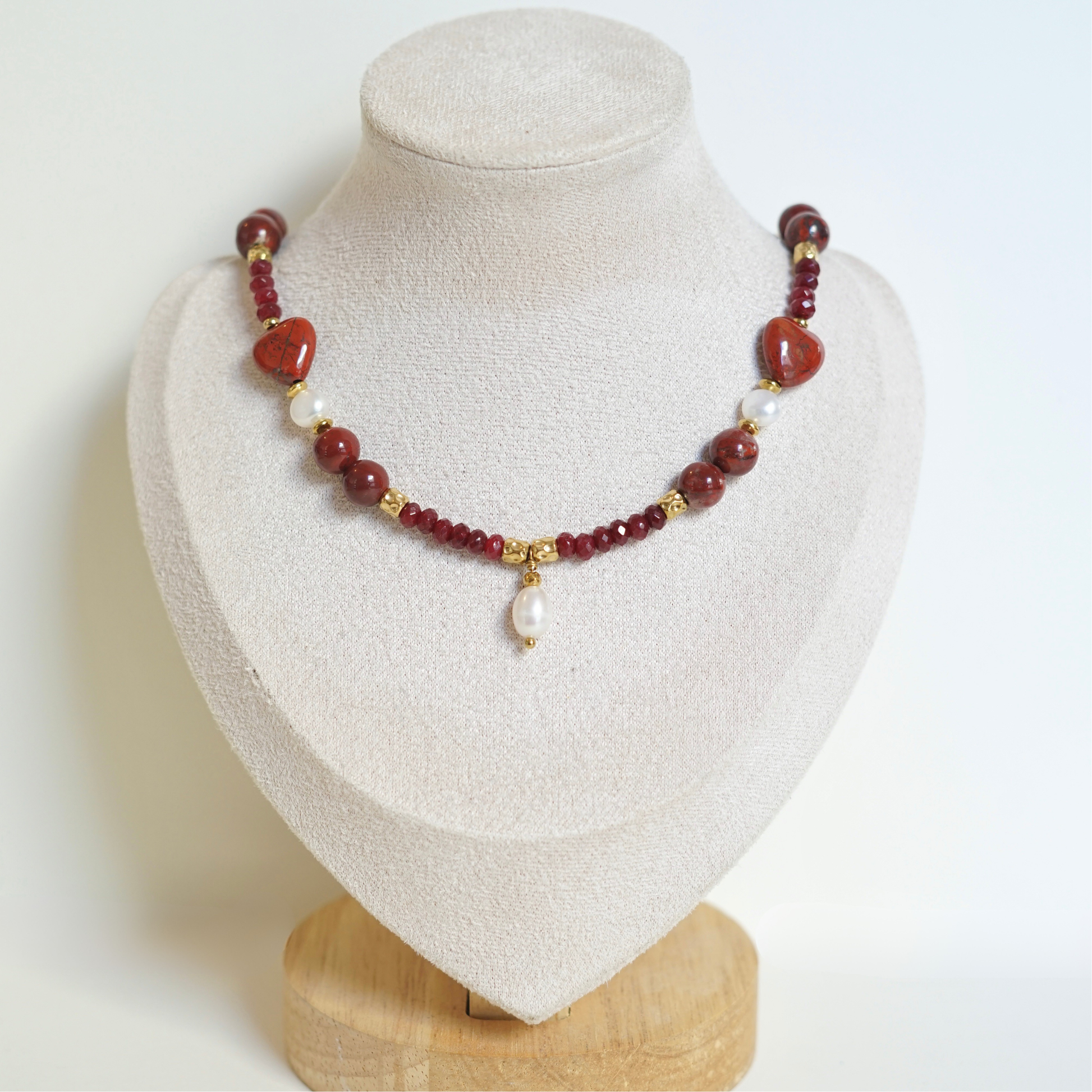 Collier fait main en acier inoxydable avec pierres naturelles et perles d'eau douce – pendentif perle d'eau douce, bijou unique